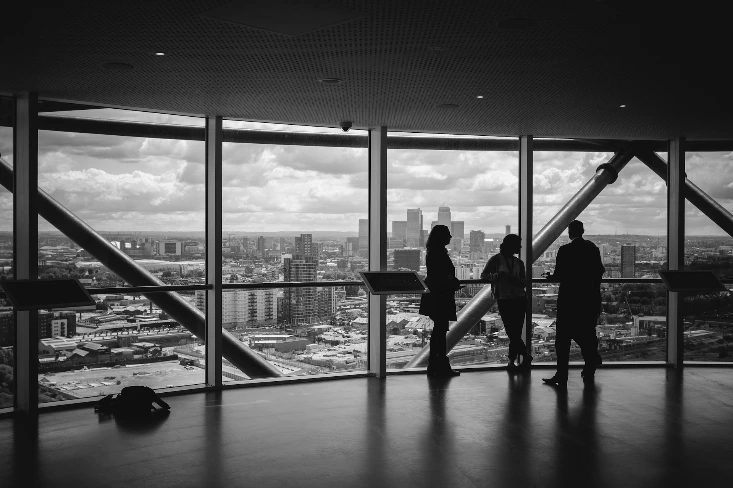 Managementteam tijdens strategisch bedrijfsadvies